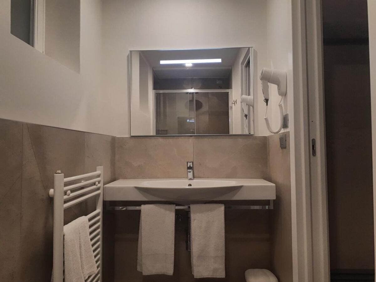 Smart Apartment Sei Chiese - Twa Bologna Cameră foto